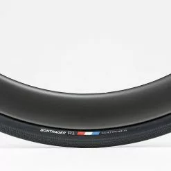 Bontrager R1 Hard-Case Lite Dæk 700x32C -BIKE ATTITUDE bontrager r1 hard case lite side